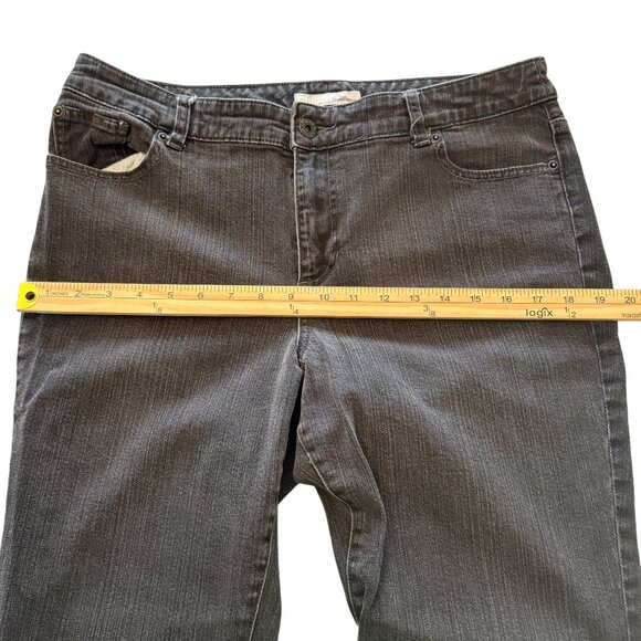 Chicos Platinum Women's Size 2.5 Short (34x28) Slim Leg Black Stretch Denim - Picture 10 of 12